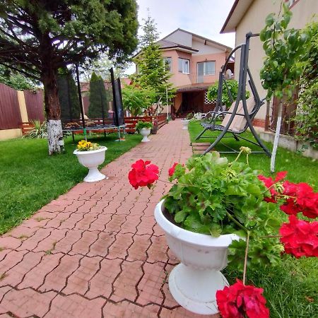 מלון קוסטינסטי Casa Aura 1 מראה חיצוני תמונה