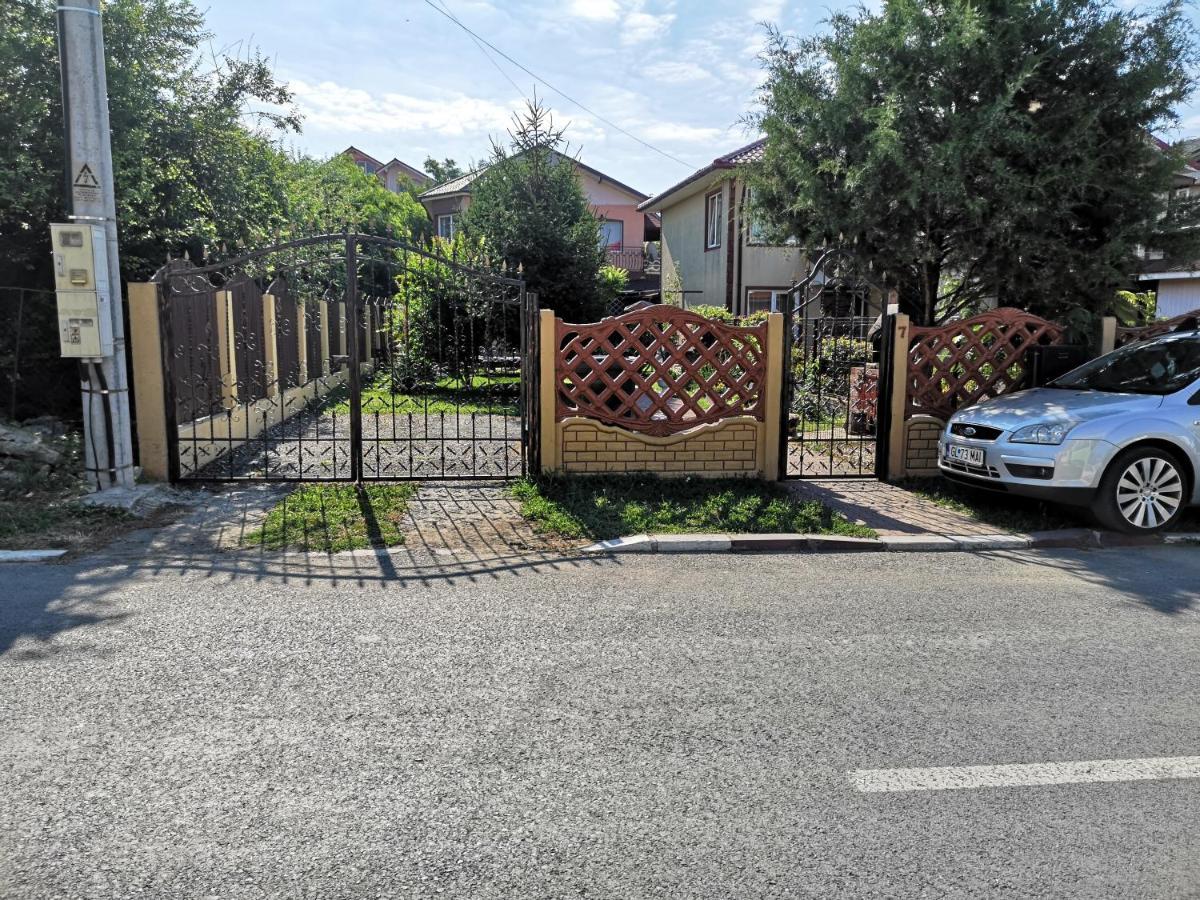מלון קוסטינסטי Casa Aura 1 מראה חיצוני תמונה