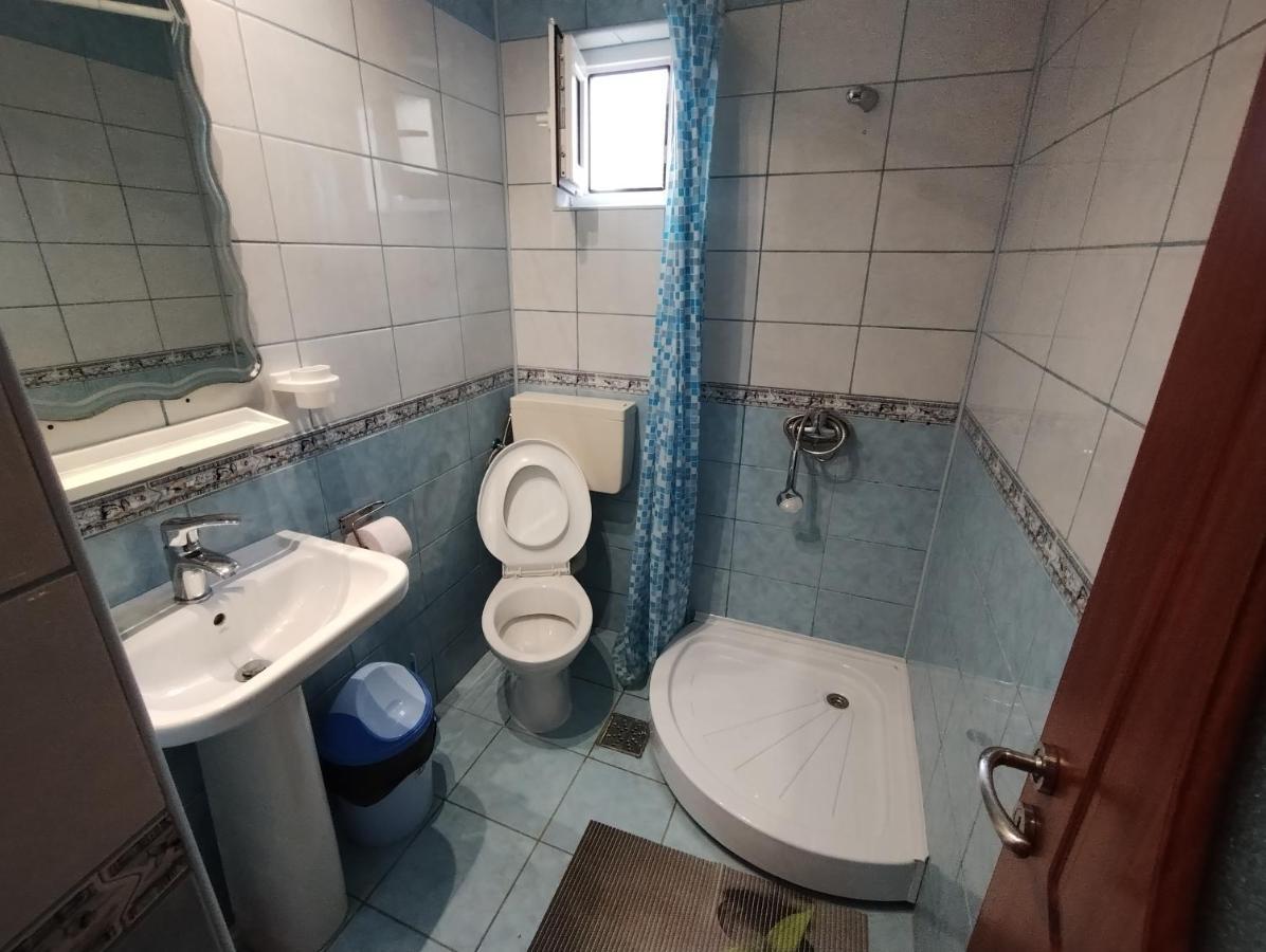 מלון קוסטינסטי Casa Aura 1 מראה חיצוני תמונה