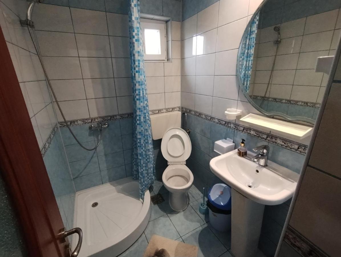 מלון קוסטינסטי Casa Aura 1 מראה חיצוני תמונה