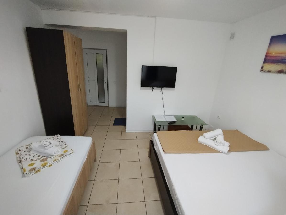 מלון קוסטינסטי Casa Aura 1 מראה חיצוני תמונה