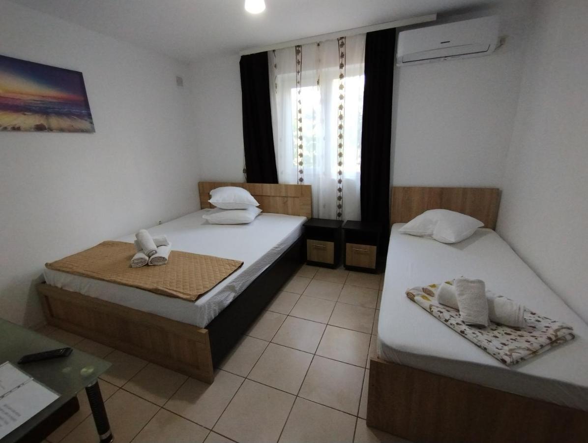 מלון קוסטינסטי Casa Aura 1 מראה חיצוני תמונה