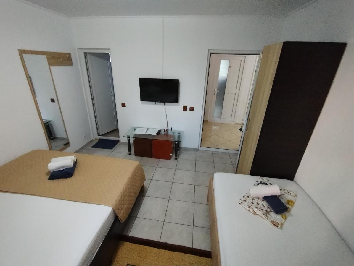 מלון קוסטינסטי Casa Aura 1 מראה חיצוני תמונה